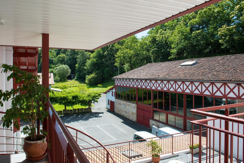 Logis Hotel Ur-Hegian Ainhoa Exterior photo
