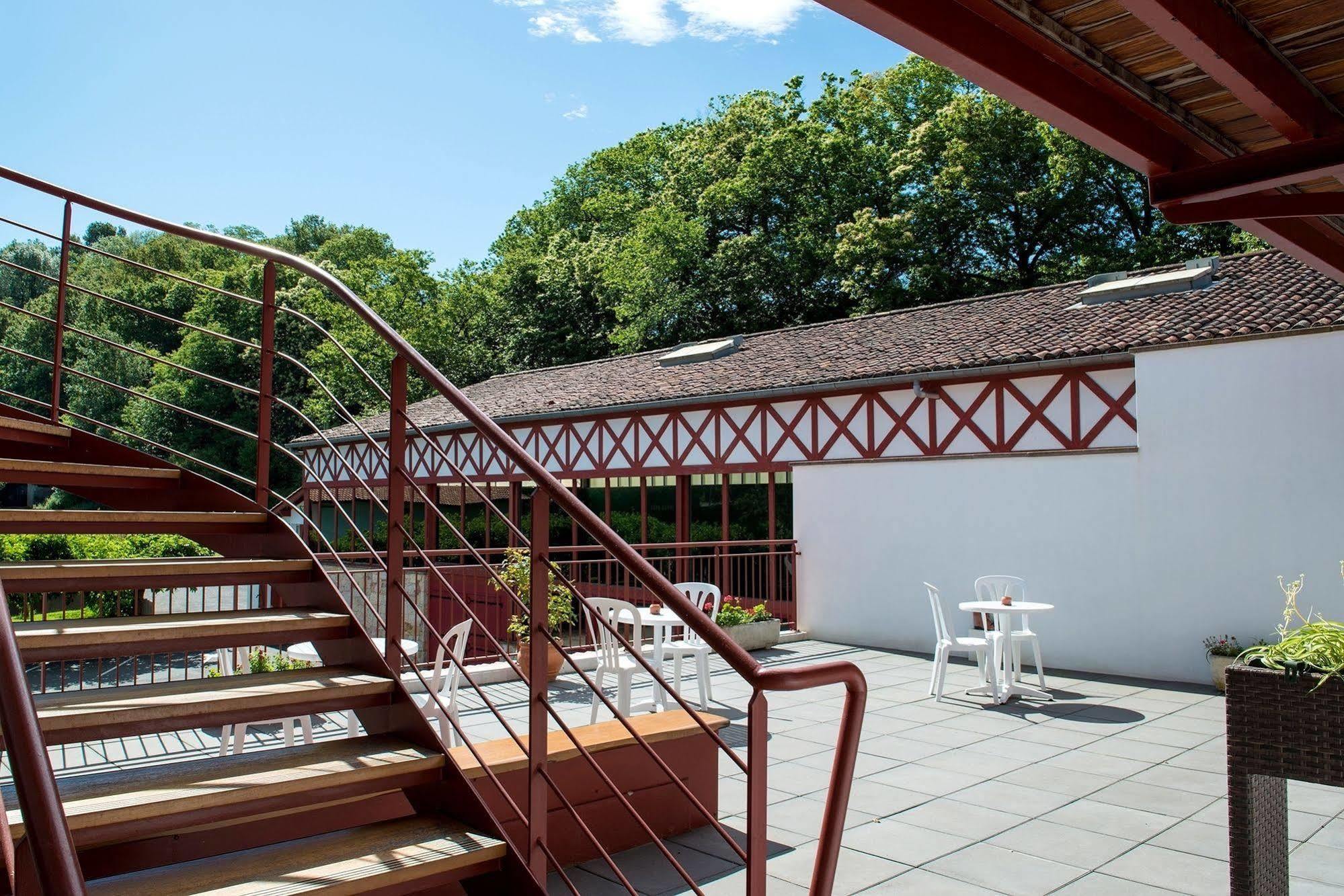 Logis Hotel Ur-Hegian Ainhoa Exterior photo